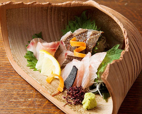 鮮魚と日本酒はよく合う!辛口、スッキリ味…色々お試し下さい。