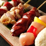 [博多串焼き]職人仕込み。朝〆鶏や福岡県産糸島豚を串焼きで