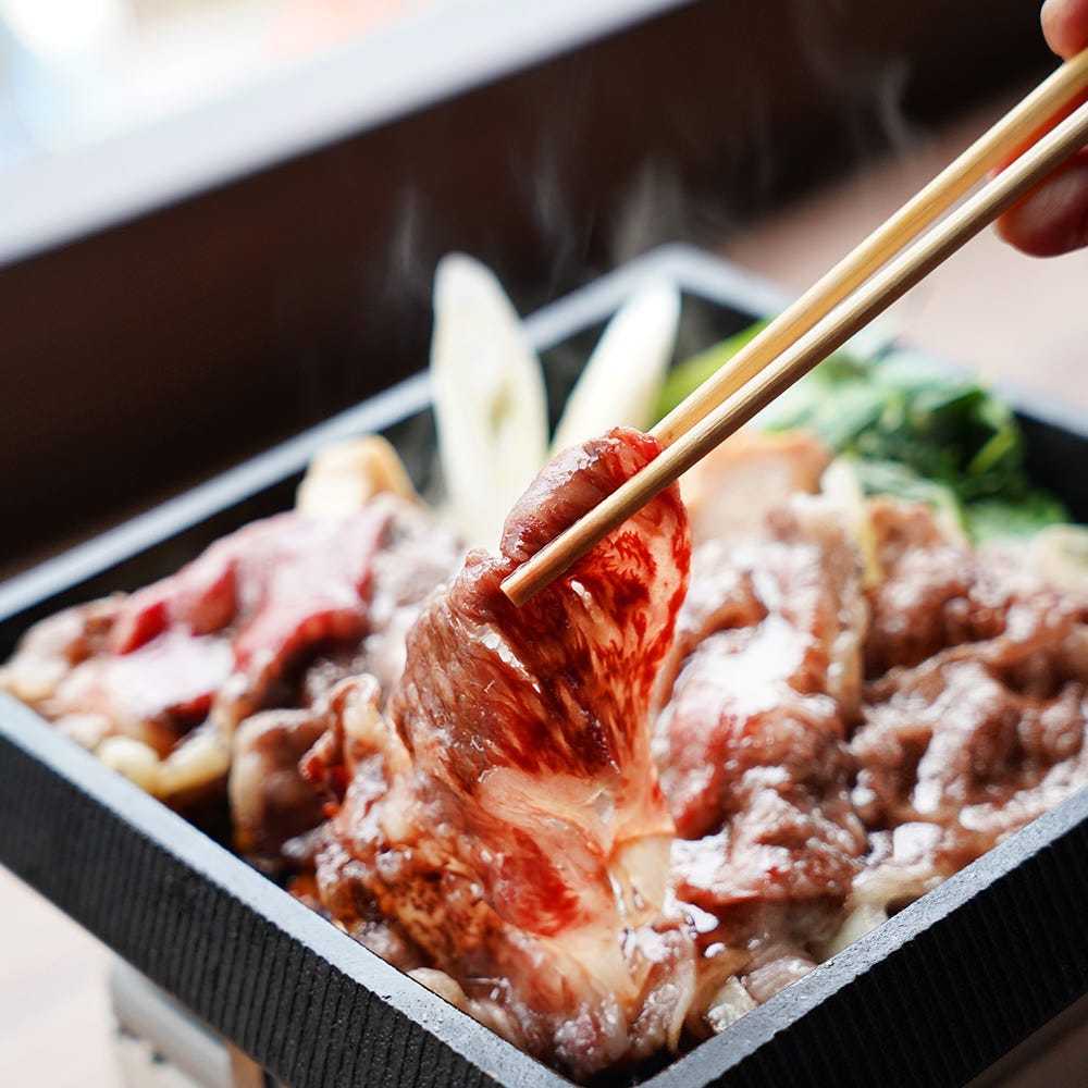 すきやき 冷凍】A5ランク厳選黒毛和牛赤身すき焼き400g【お肉ソムリエの