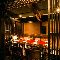 周りを気にせず楽しめる個室空間は少人数～大人数まで対応可♪