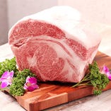 【宮崎牛】
上質なお肉を当店ならリーズナブルにご提供可能！