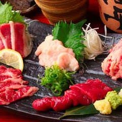 馬刺しと蒸し料理 型無夢荘