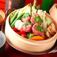 馬刺しと蒸し料理 型無夢荘