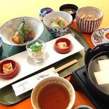 京都らしくほっと温まる「湯どうふ膳」