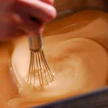 
自家製“ごまダレ”は、甘味を抑えたピリ辛風味。