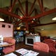 霧島にマッチした店内
テーブル・半個室・個室座敷があります。