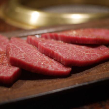 赤身肉限定〜希少部位の数々
肉の旨味を堪能してください！