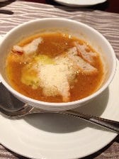 スープ・ド・ポワソン　サフランが香るたくさんの魚介の裏漉しスープ