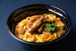 「熊本産うまかハーブ鶏」親子丼　～純鶏名古屋コーチンせせり入り～