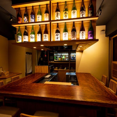 京橋おばんざい 醸_落ち着いたカウンター席で醸すおばんざいのコースと日本酒50種を堪能。接待・会食も◎