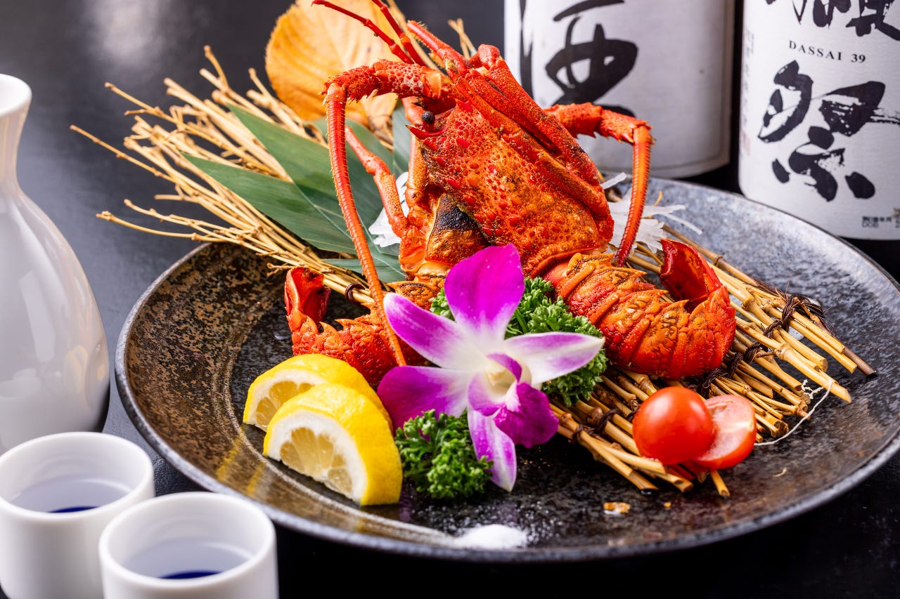 全席個室】 伊勢海老と十勝牛 創作和食居酒屋 彩り 新橋本店（新橋