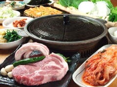 韓国居酒屋 炭火焼 極厚サムギョプサル ととり 有楽町 