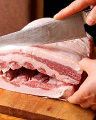 韓国居酒屋 炭火焼 極厚サムギョプサル ととり 有楽町