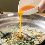 霧島鶏の美味しさが凝縮されたスープで楽しむ〆は雑炊 or そばで