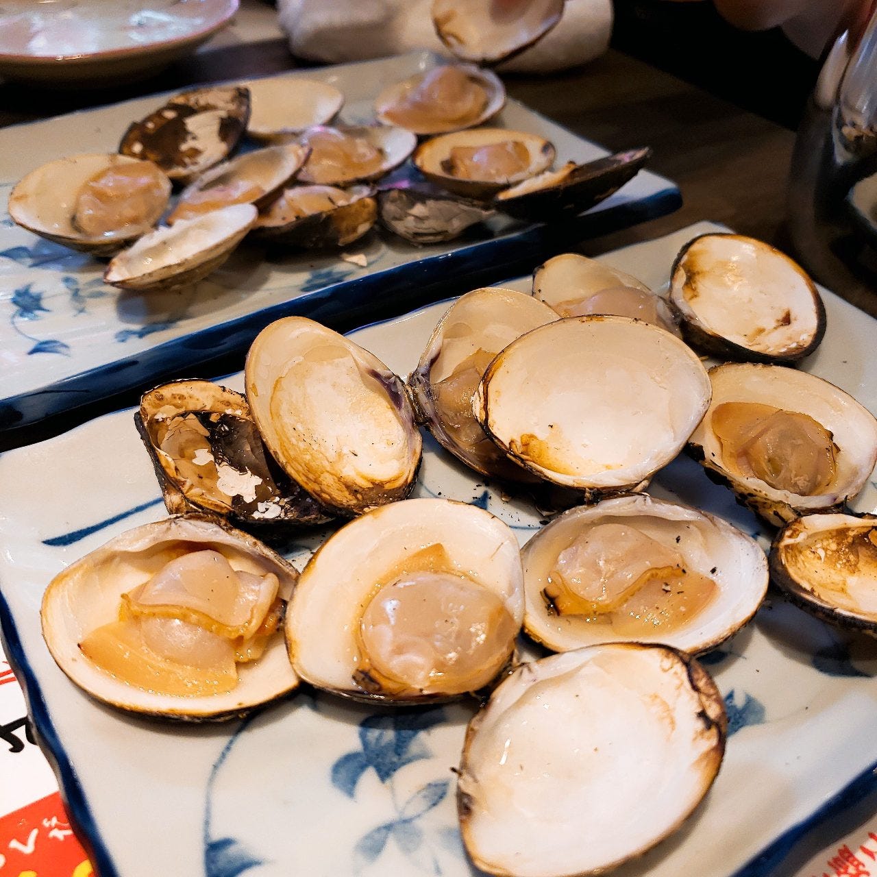 神田 焼きはまぐり Stand 神田日銀通り店 写真 ぐるなび