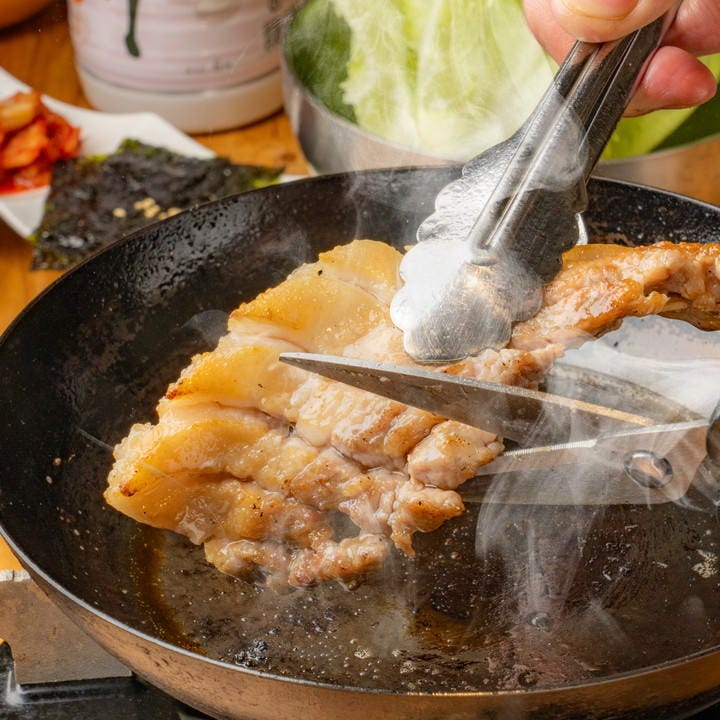 サムギョプサル食べ放題 韓国酒場ラフバル