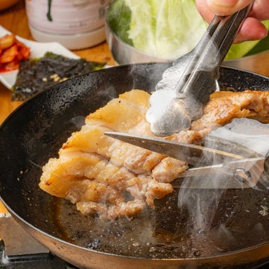 サムギョプサル食べ放題 韓国酒場ラフバル こだわりの画像