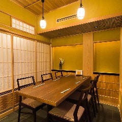 日本料理 百屋（旧：味勧屋）
