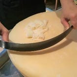 店長一押し削るチーズ！「ベラ・ロディ　ラスパドゥーラ」