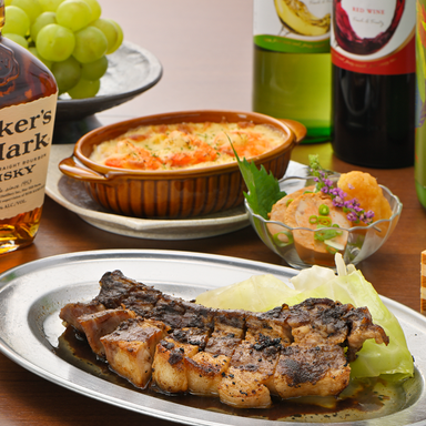 豚肉居酒屋濃いめ 金沢木倉町店_骨付き料理が絶品!