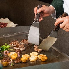 【ライブキッチン】ポークステーキ 季節の牧場焼野菜を添えて。
