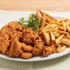 自社農場のじゃがいもを使用したフライドポテトなど、キッズコーナー。