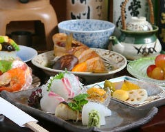 割烹 美禄 