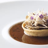 【MENU SPÉCIAL】洗練されたフランス料理を堪能するランチフルコース