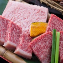 極上肉の食べ比べ「本日の一光盛り」