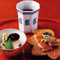 四谷三丁目で日曜も営業している飲食店