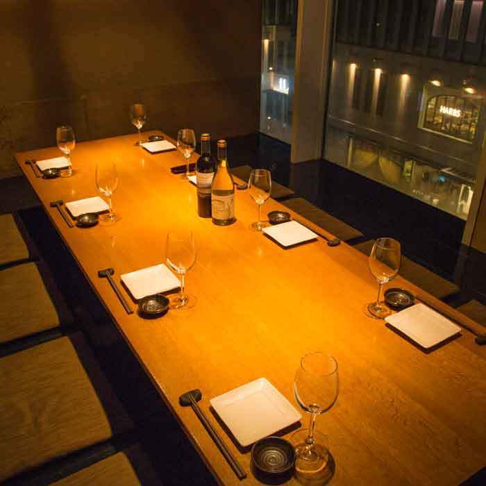 6～8名様用の掘りごたつ個室※17時以降個室料1,000円(税込)※6歳以上のみ利用可能