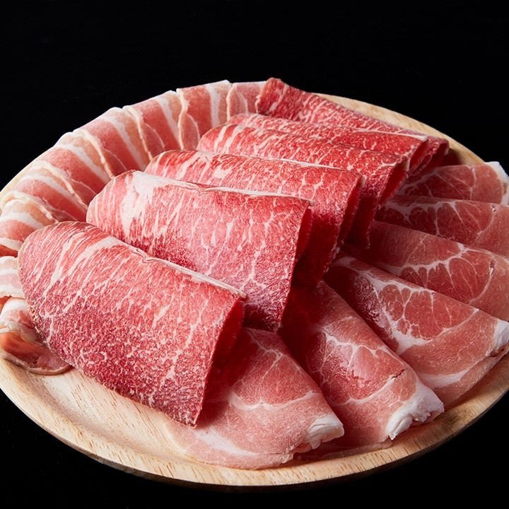 豪州産最高級ラムなどお肉は常に一級品を使用。