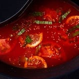 薬膳入りトマト鍋