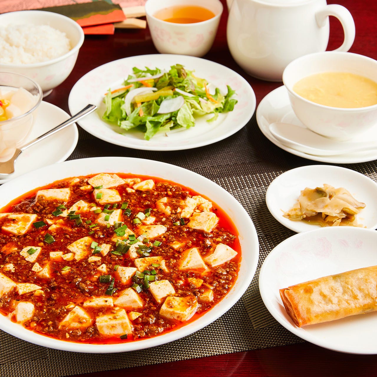 上質な空間でゆったりと寛げる 上海料理 煌蘭 丸の内店（丸の内/中華 