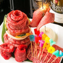 一頭買焼肉 玄 浅草本店_SNS映え抜群！『肉ケーキ』でお祝いしてください！(有料)