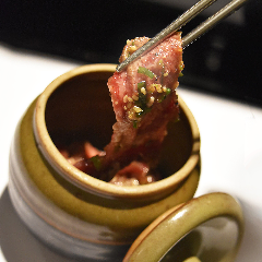 一頭買焼肉 玄 浅草本店_玄特製タレにじっくりと漬け込んだ『切り落し壺タン』