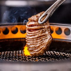 一頭買焼肉 玄 浅草本店_一頭買いならではのA5ランク黒毛和牛。溢れる肉汁と香りを堪能！