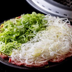 【オススメ】ねぎ盛り生タン 一頭買焼肉 玄 浅草本店_【オススメ】ねぎ盛り生タン