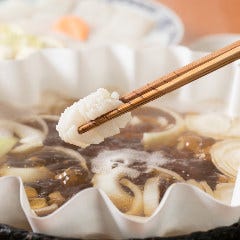 活ハモコースは、夏季限定でご提供。甘みのある味わいをどうぞ。