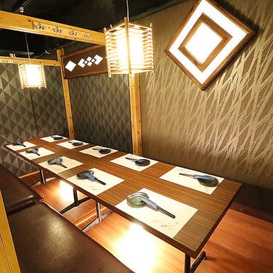 完全個室 日本酒×焼き鳥居酒屋 鶏のまるよし 日本橋三越前店 店内の画像