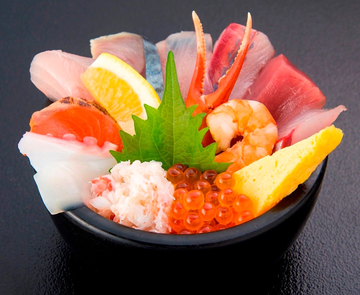 海鮮問屋 柿の匠 メニュー：名物海鮮丼 - ぐるなび