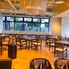 LOCALO CAFE（ロカロカフェ）