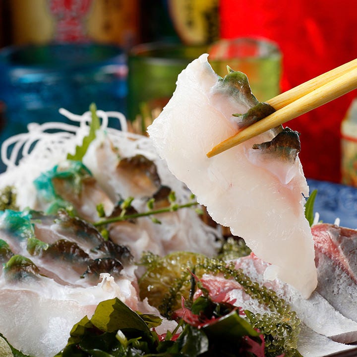 東京ではなかなか味わえない！沖縄の鮮魚の刺身をぜひお試しあれ
