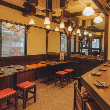 天ぷら酒場 テン・プラータ  店内の画像