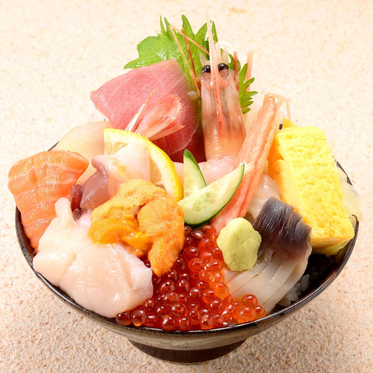 北海道の豪快海鮮丼海鮮やよし丼相片 小樽 海鮮蓋飯 Gurunavi 日本美食餐廳指南