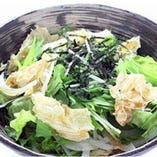 揚げ湯葉と水菜のハリハリサラダ