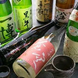 店長が厳選して仕入れた日本酒も取り揃えています。