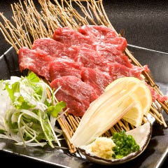 酔灯屋 天神店_【馬刺し】熊本(千興ファーム)より直送！！甘味があり、お口の中でとろけます。