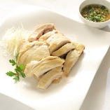 蒸し鶏 
-Boiled Chicken-