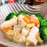魚のうす切り炒め
-Sliced Fish Saute-